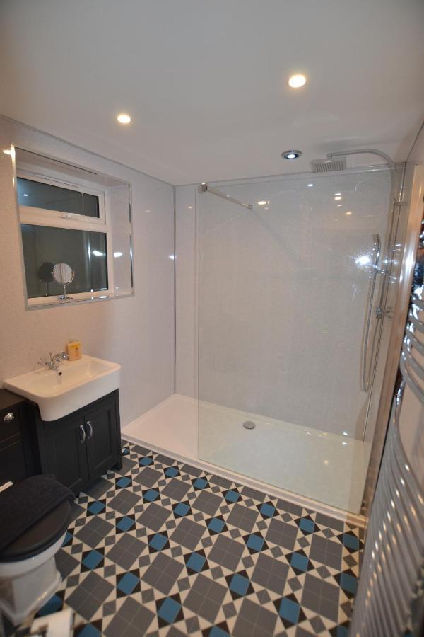 Mayflower 2 Bed Boutique Apartment - Stayseekers Солсбъри Екстериор снимка