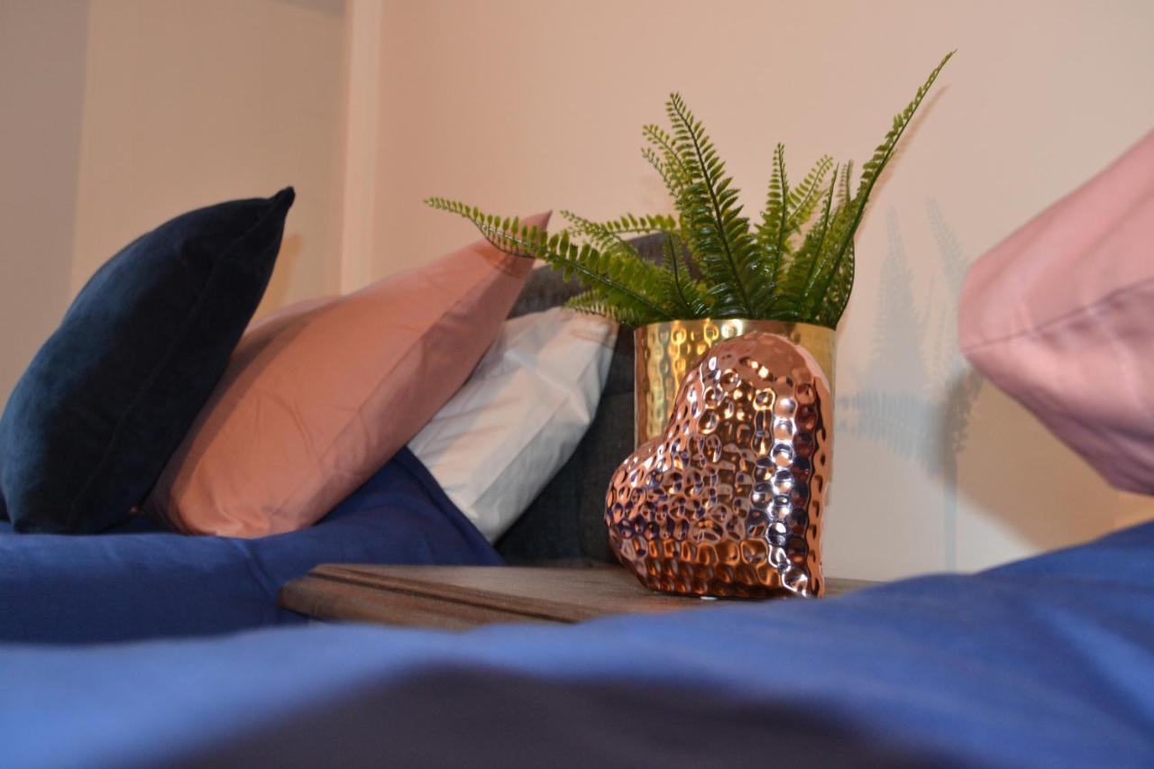 Mayflower 2 Bed Boutique Apartment - Stayseekers Солсбъри Екстериор снимка