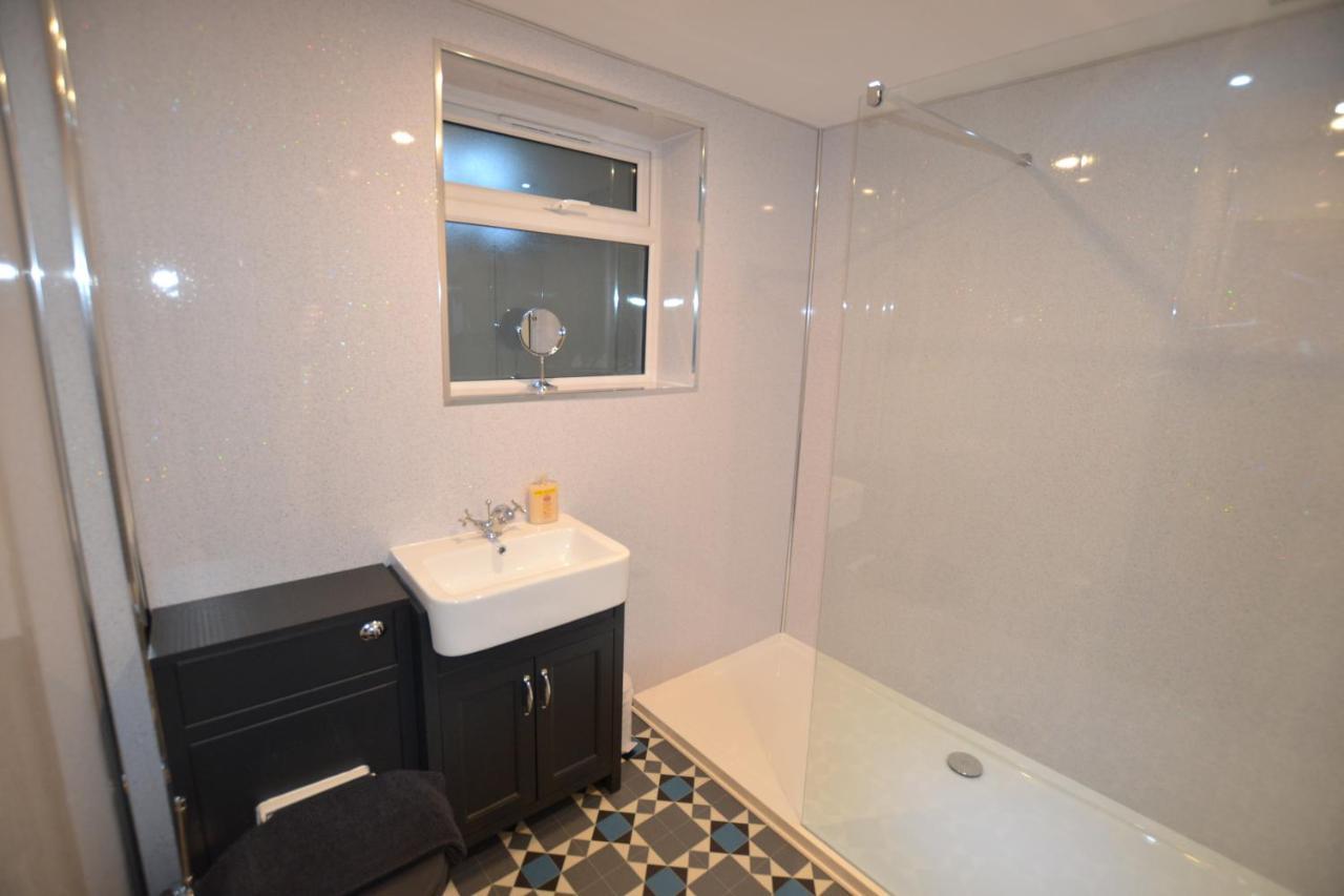 Mayflower 2 Bed Boutique Apartment - Stayseekers Солсбъри Екстериор снимка